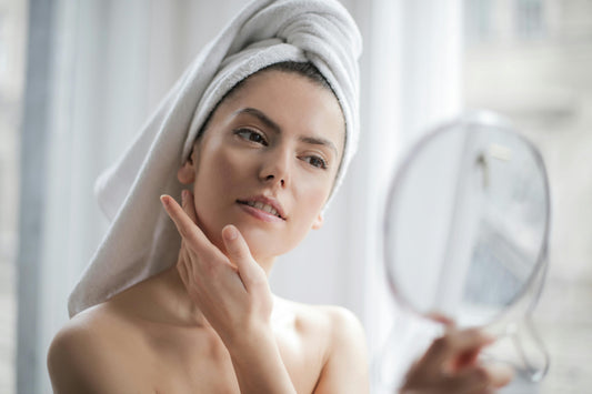 Say Goodbye to Dark Spots: A Brightening Guide to Treating Hyperpigmentation Effectively